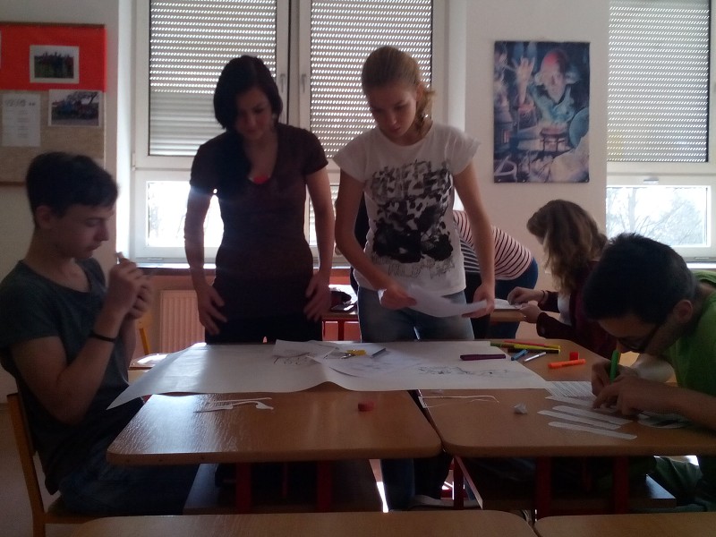 březen 2015