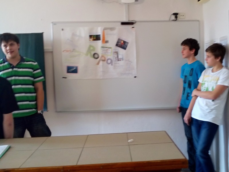 březen 2015
