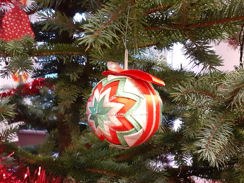 listopad a vyhlášení výsledků 12. prosince 2025