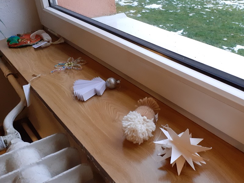 listopad a vyhlášení výsledků 12. prosince 2025