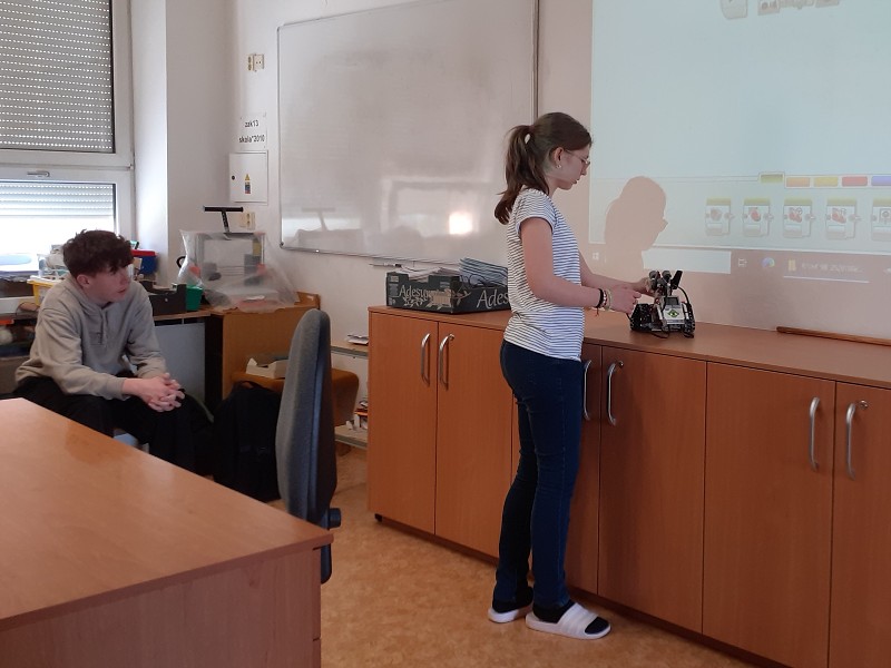 březen, duben 2026