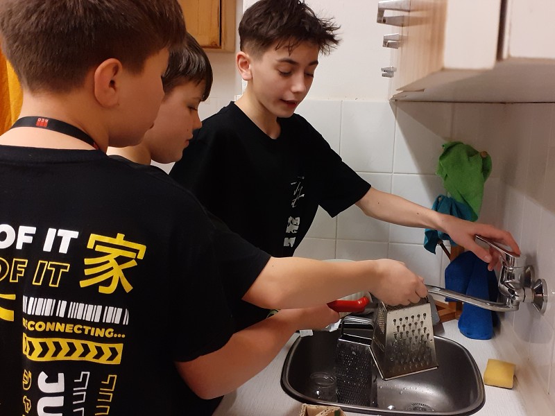 14. a 15.. února 2025